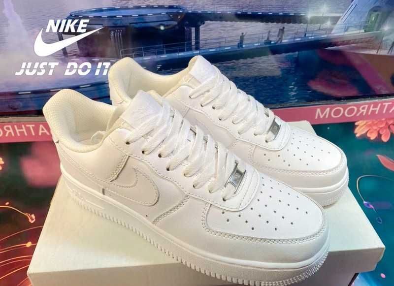 NikeAirForce1Low07White r.41