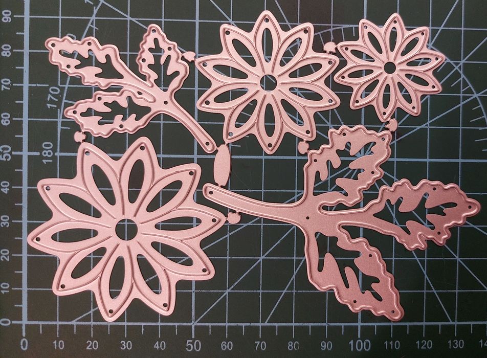 1740. Wykrojniki kwiaty liście gałązki scrapbooking