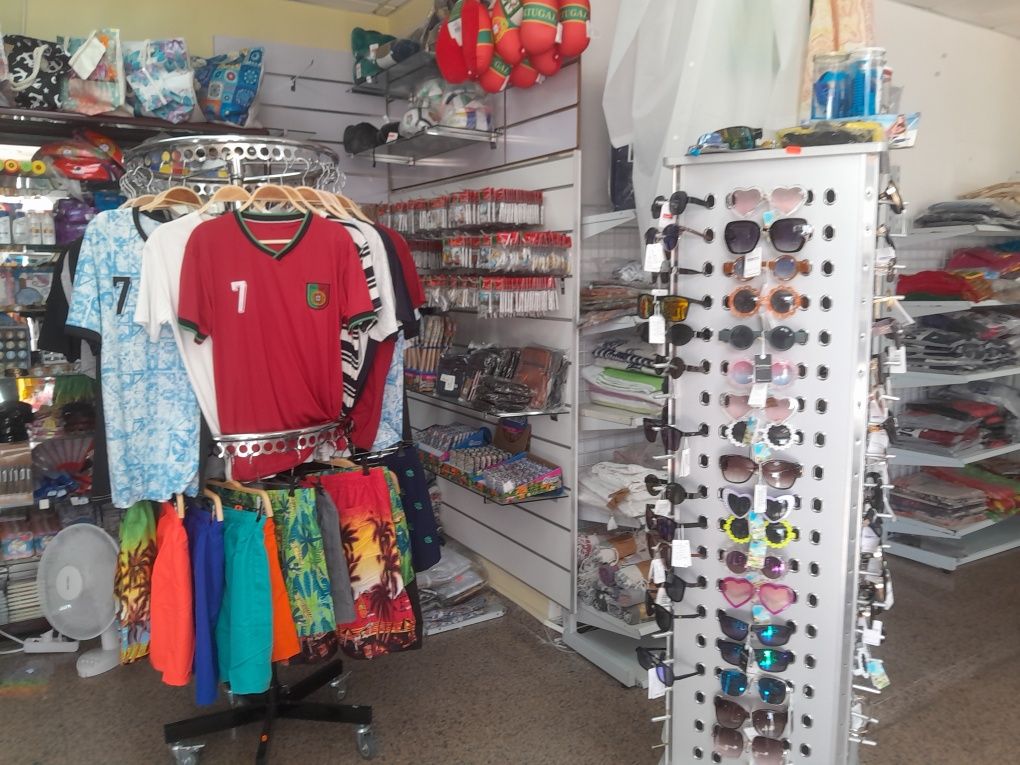 Loja Costa Caparica a venda, perto praia, store to sell  CostaCaparica
