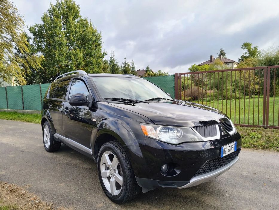 Mitsubishi Outlander 2.0 tdi 4x4 7 osob