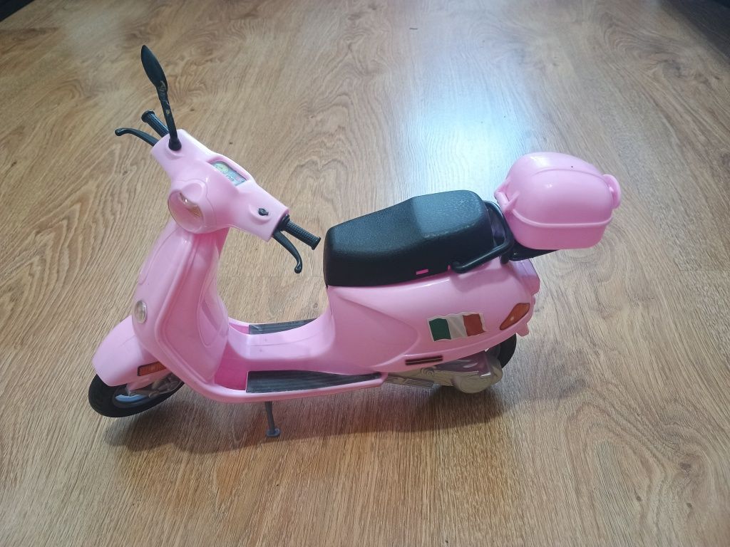 Skuter dla lalki Barbie