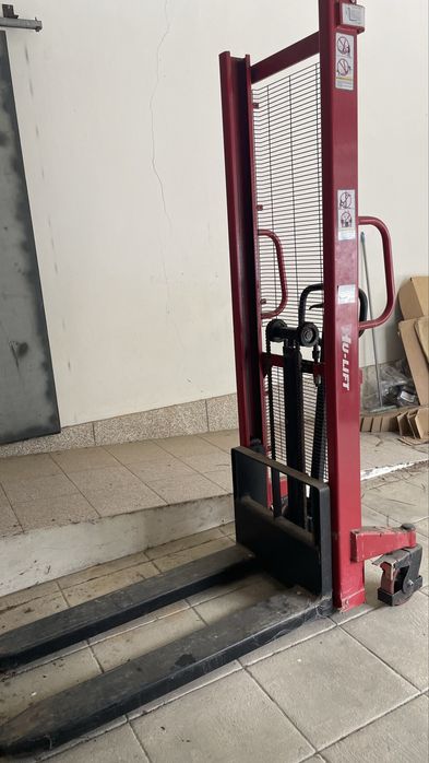 Stacker - porta paletes