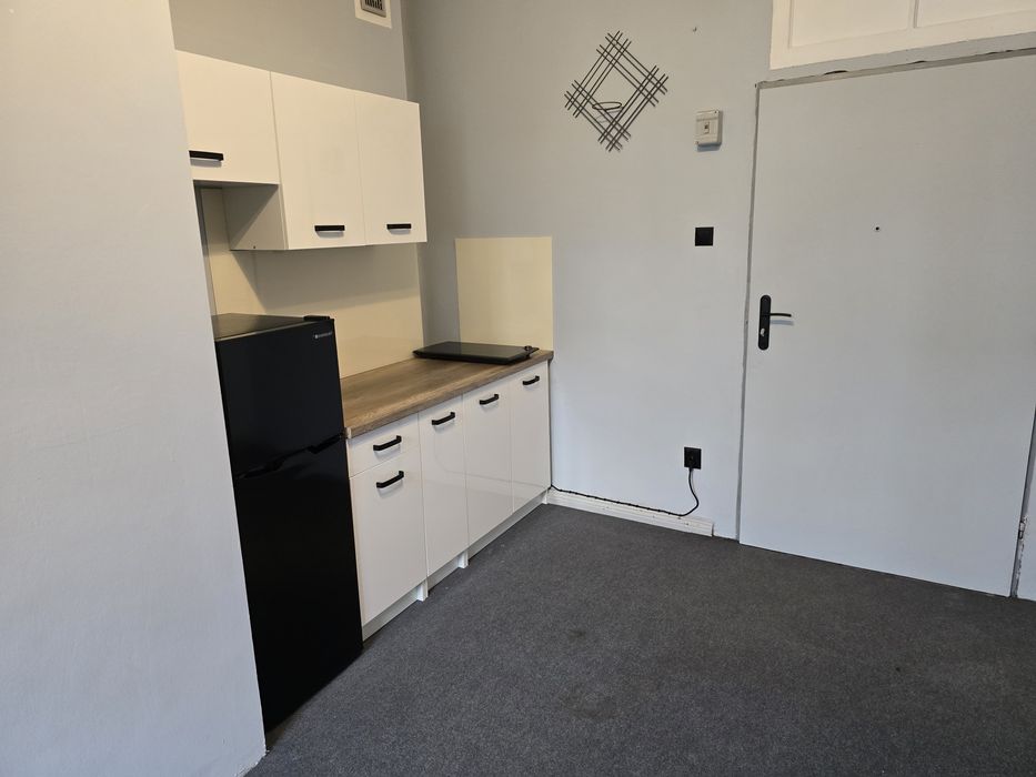 Wynajme mieszkanie w centrum Jarocina na rynku  m25