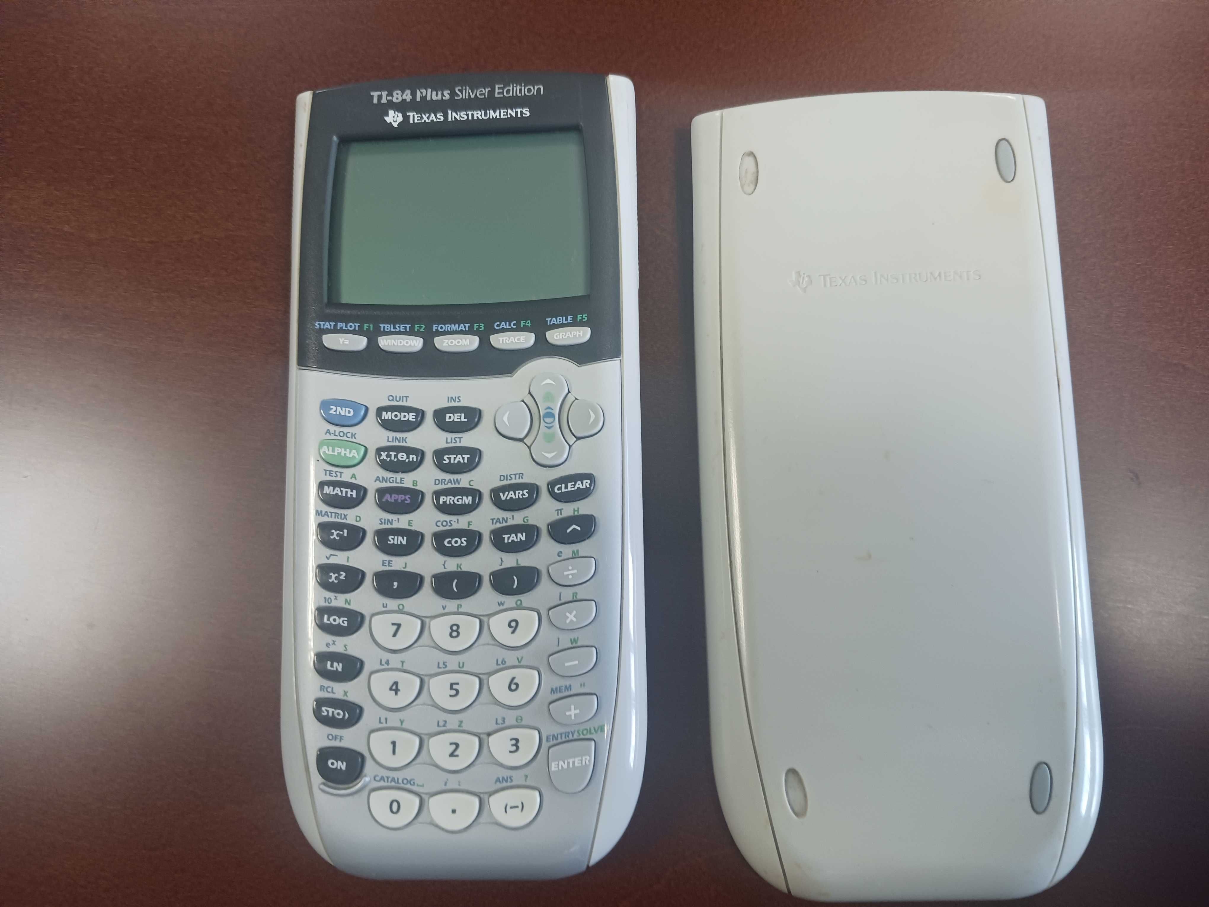 Calculadora Texas Instruments TI-84 Silver Edition