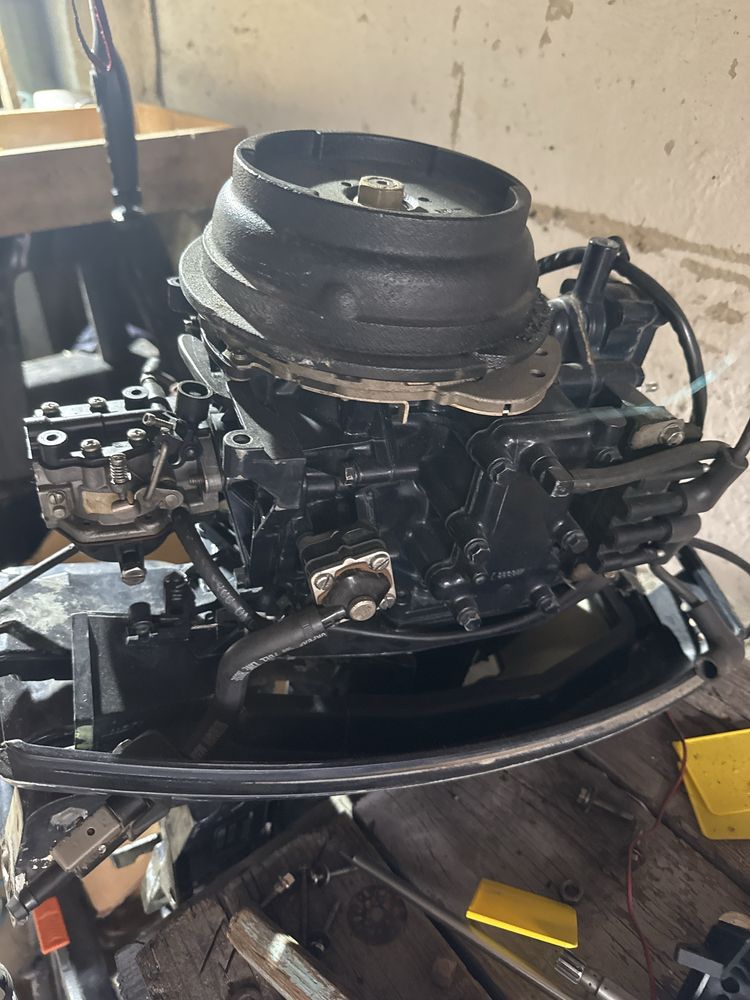 Продам лодочний мотор evinrude 8