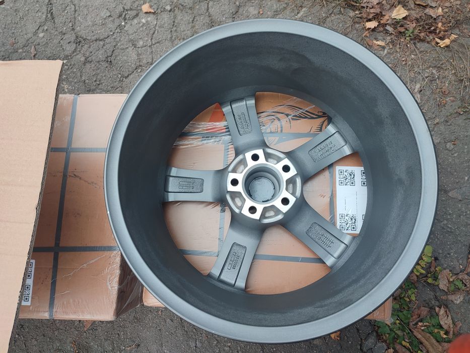 Нові Оригінальні титанові дискі.IT WHEELS..R19,5/114,3et38.