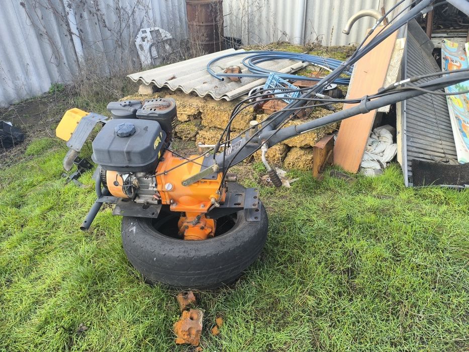 Продам мотоблок 4 тактний бензиновий