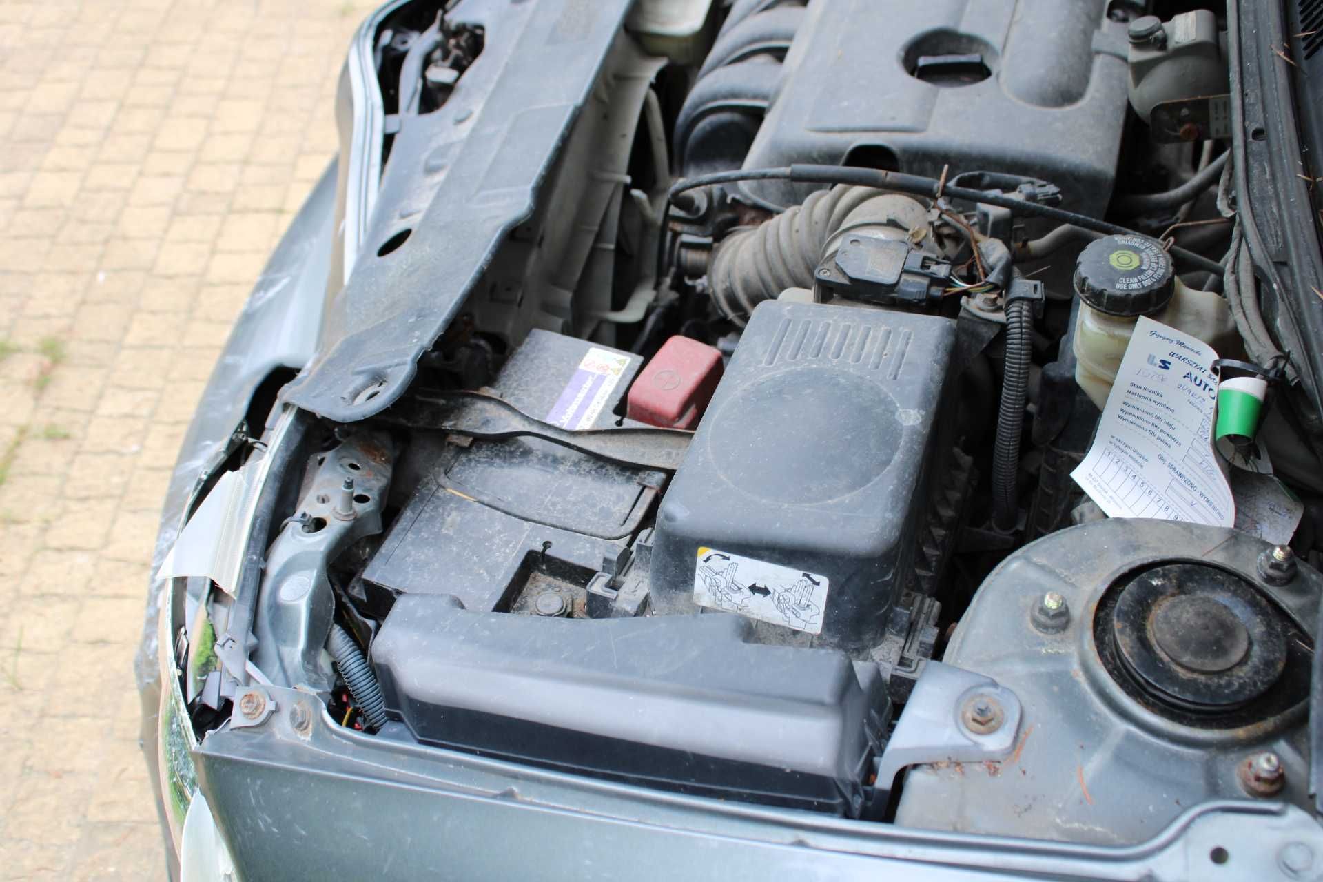 USZKODZONY Toyota Corolla E12