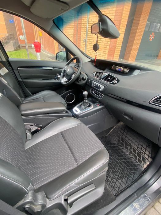 Renault grand scenik 3