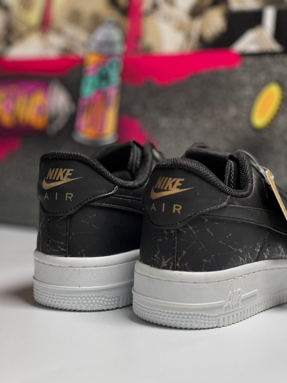 Кроссовки Nike Air Force 1 Black/White Paint Gold