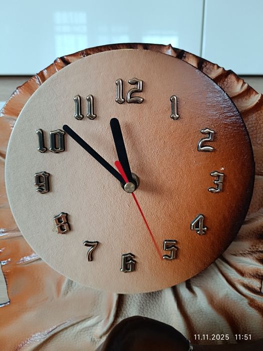 Zegar stojący konie