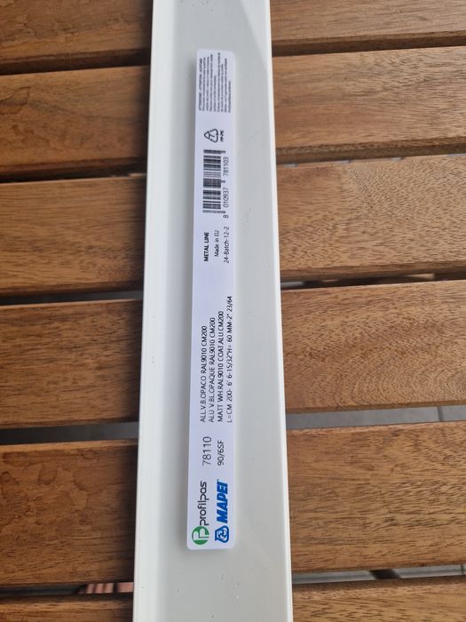 Listwy przypodłogowe aluminiowe białe ProfilPas Mapei