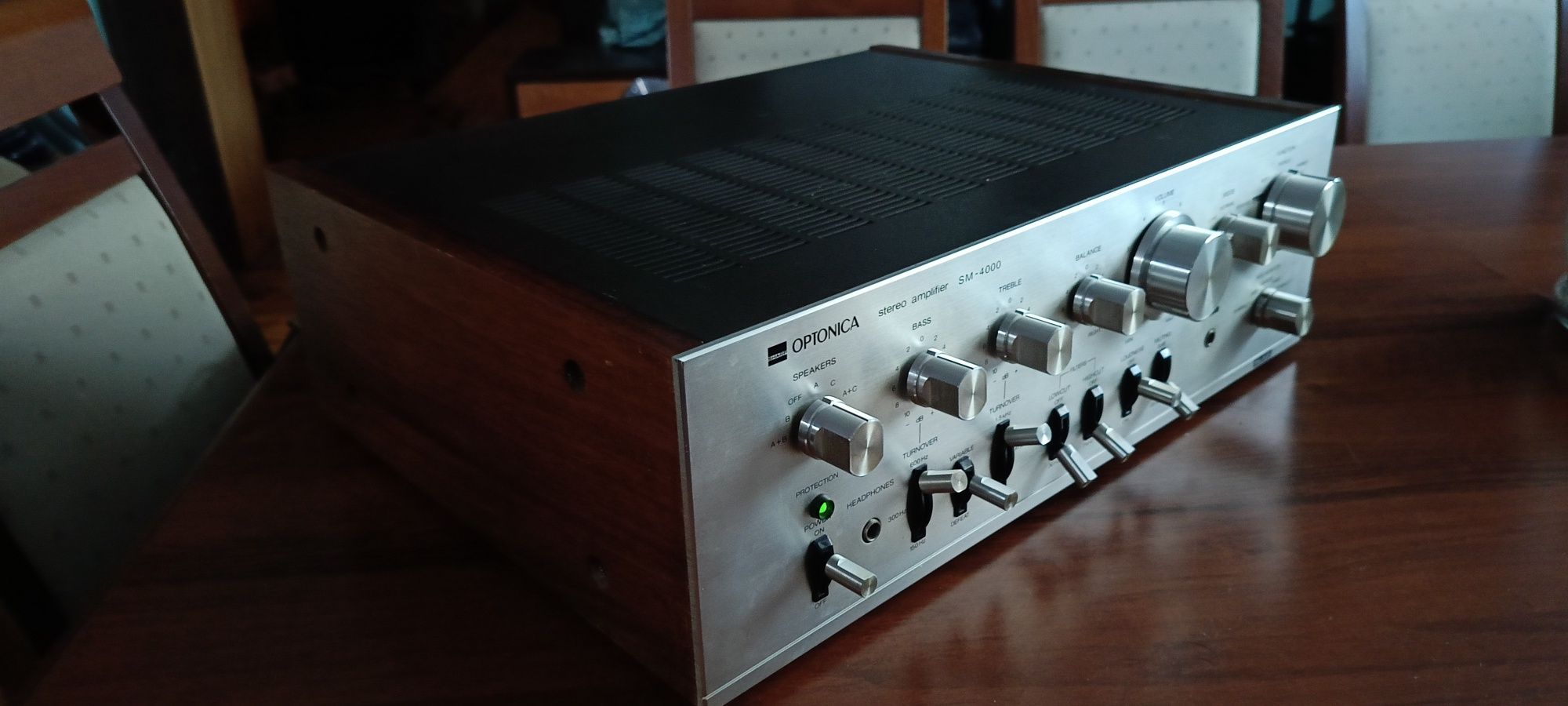 Optonica wzmacniacz SM 4000