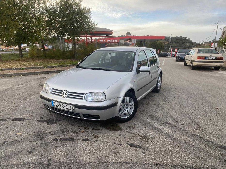 Golf MK4 ano 2000 motor 1.4 gasolina carro em perfeito estado