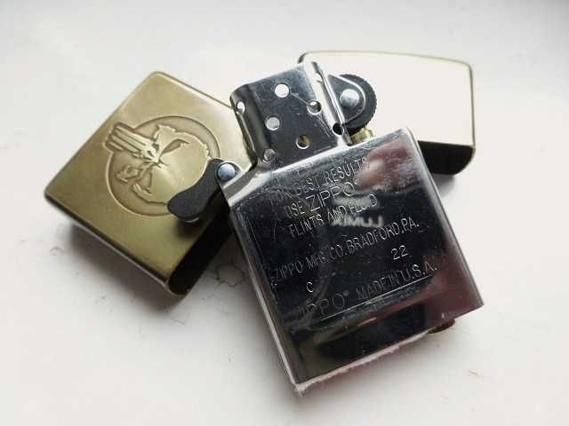 Zapalniczlka Mosiężna Zippo Benzynowa The Punisher Custom Marvel