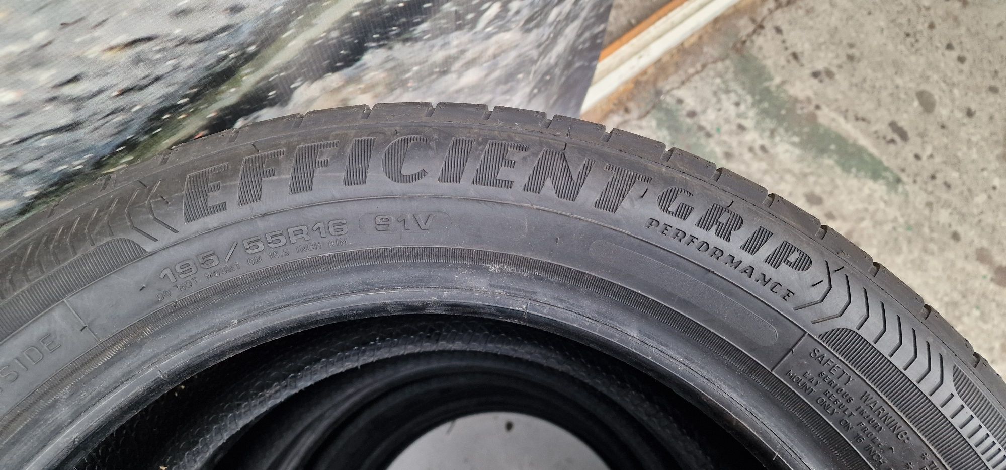 P22 4 x 195/55r16 Goodyear Efficient Grip Performance 91V XL letnie