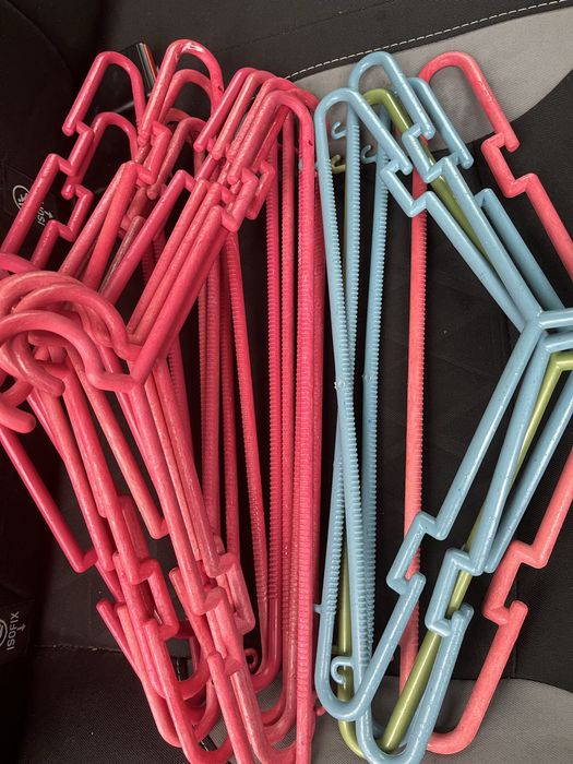 Conjunto de 18 cabides