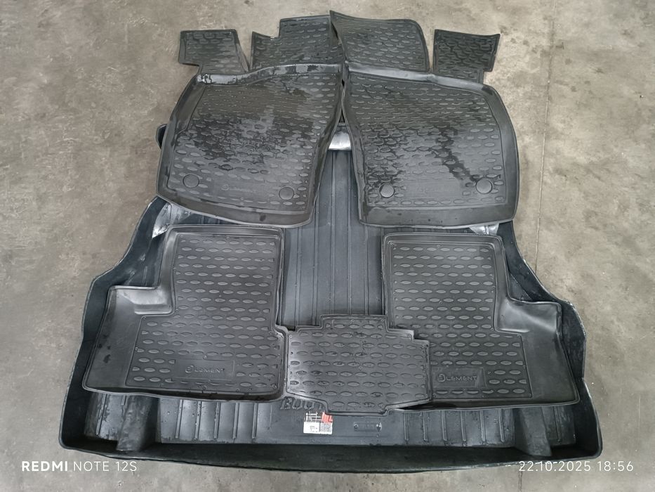 Комплект гумових килимків для Deawoo Nexia