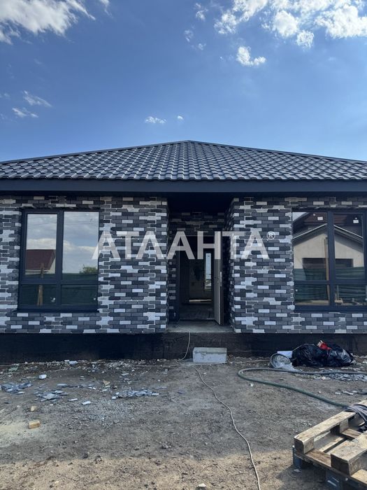 В продаже новый дом в центре Нати