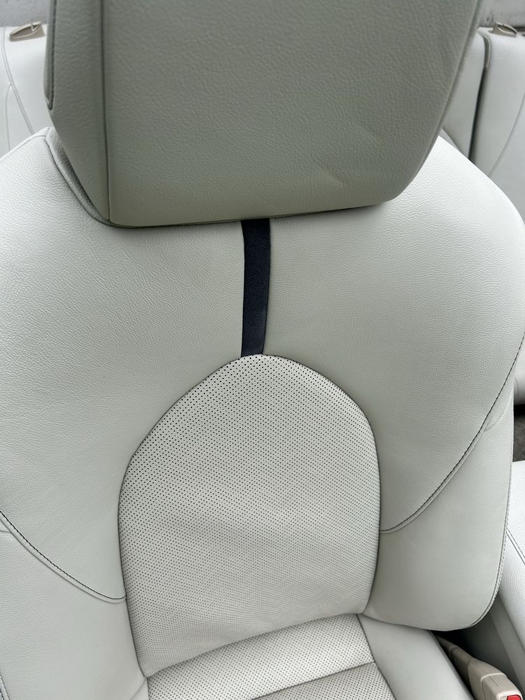 Toyota Camry 70 салон сидения кожаные