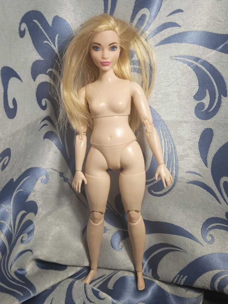 Продам куколку Барби,гибрид на теле йоги