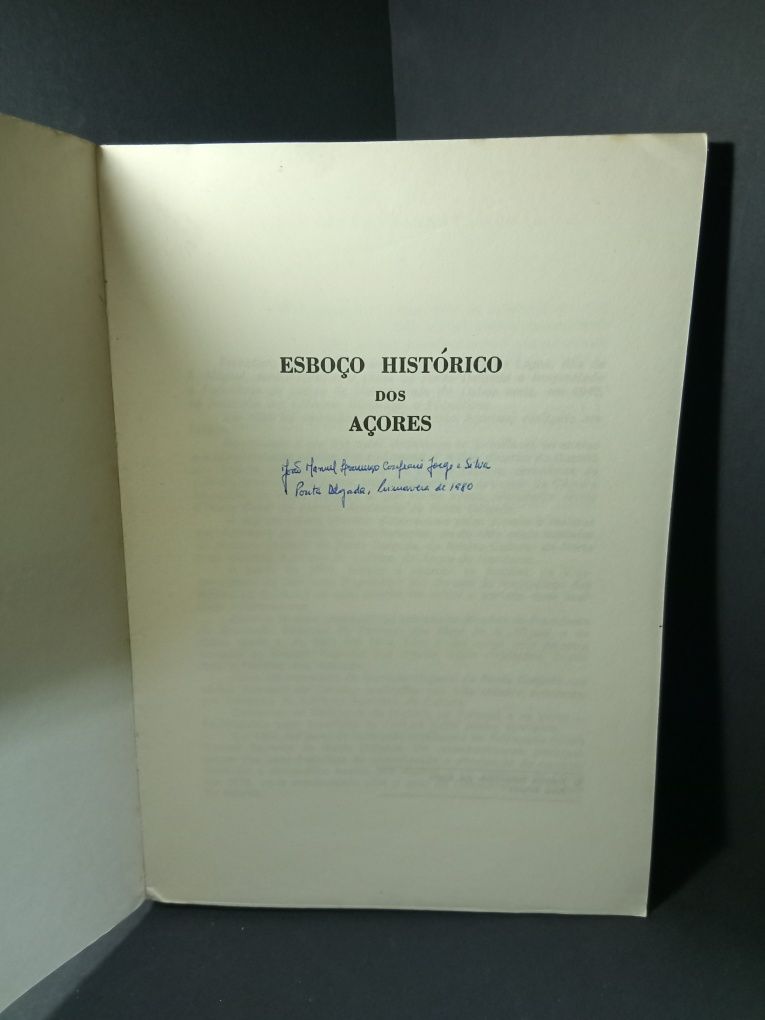 Livro usado 'Esboço histórico dos Açores '