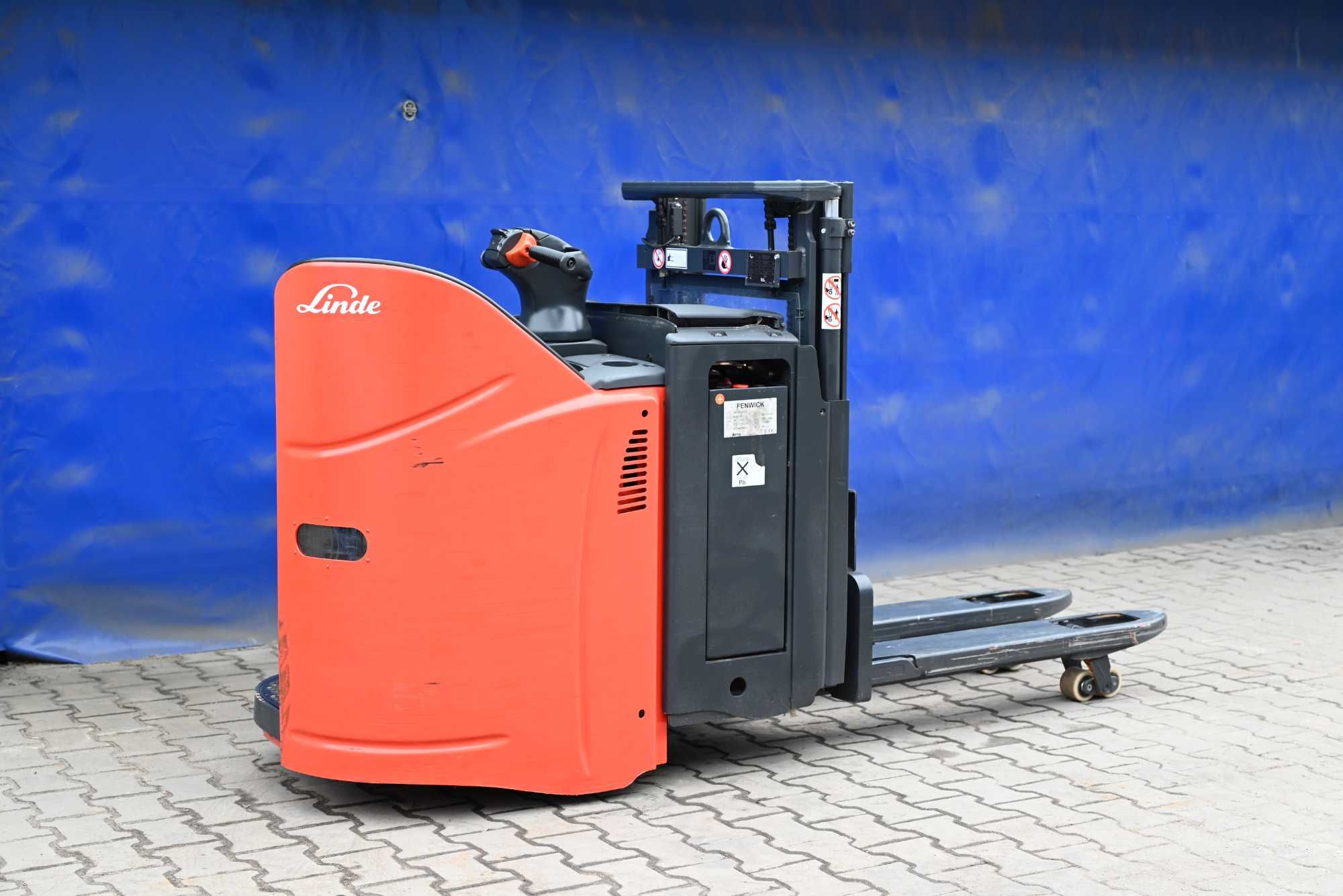 Paleciak elektryczny Linde D12 SP 1200kg 166cm 1700mth Rydwan FHP 371
