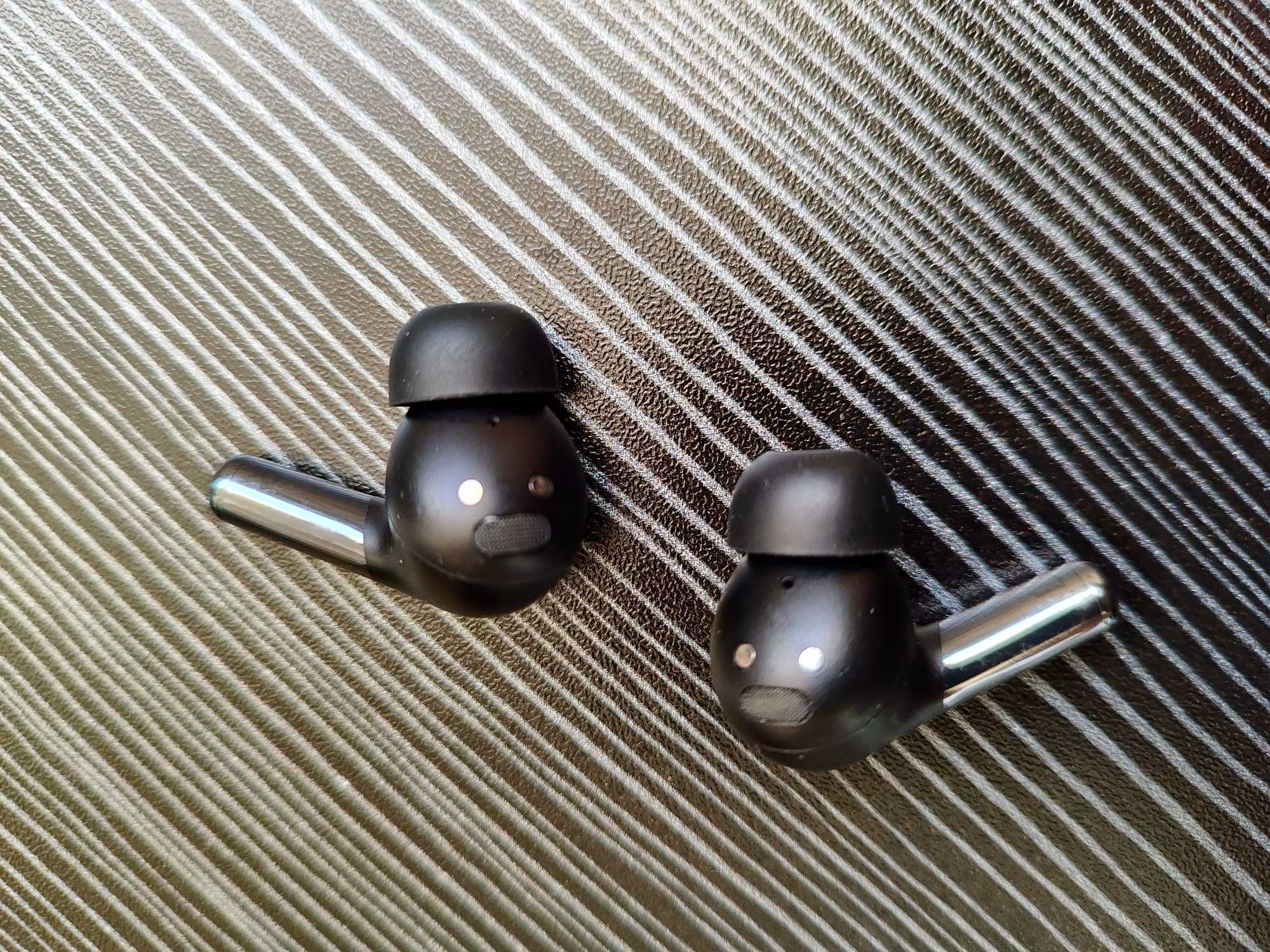 Навушники OnePlus Buds Pro