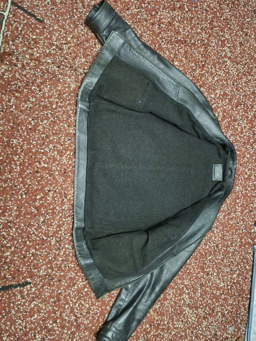 Продається куртка шкіряна