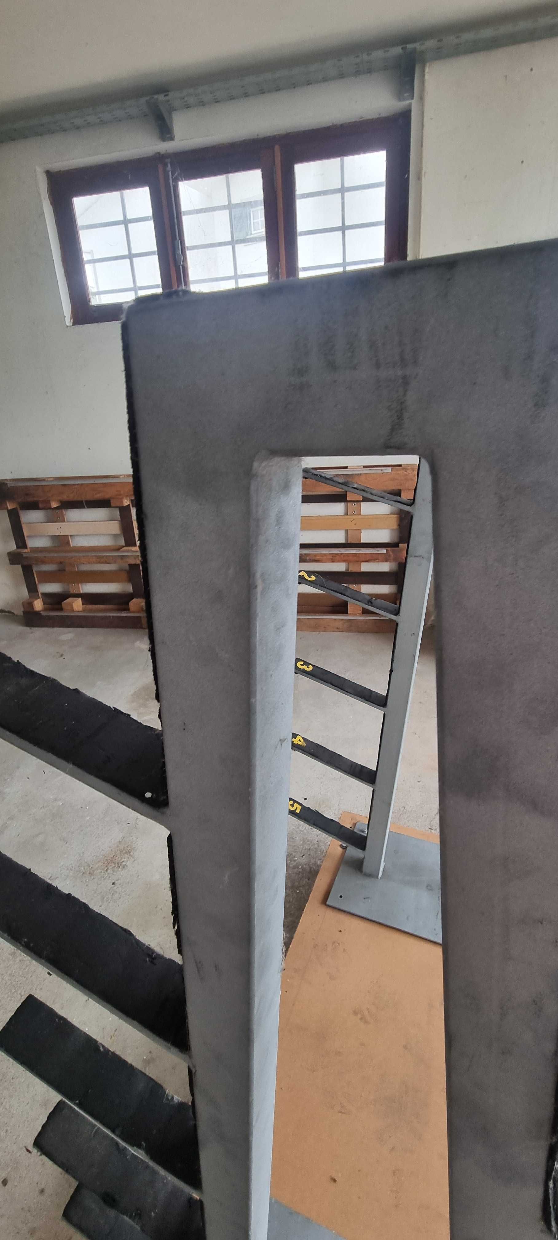 Carro de Arrumação em aço galvanizado
