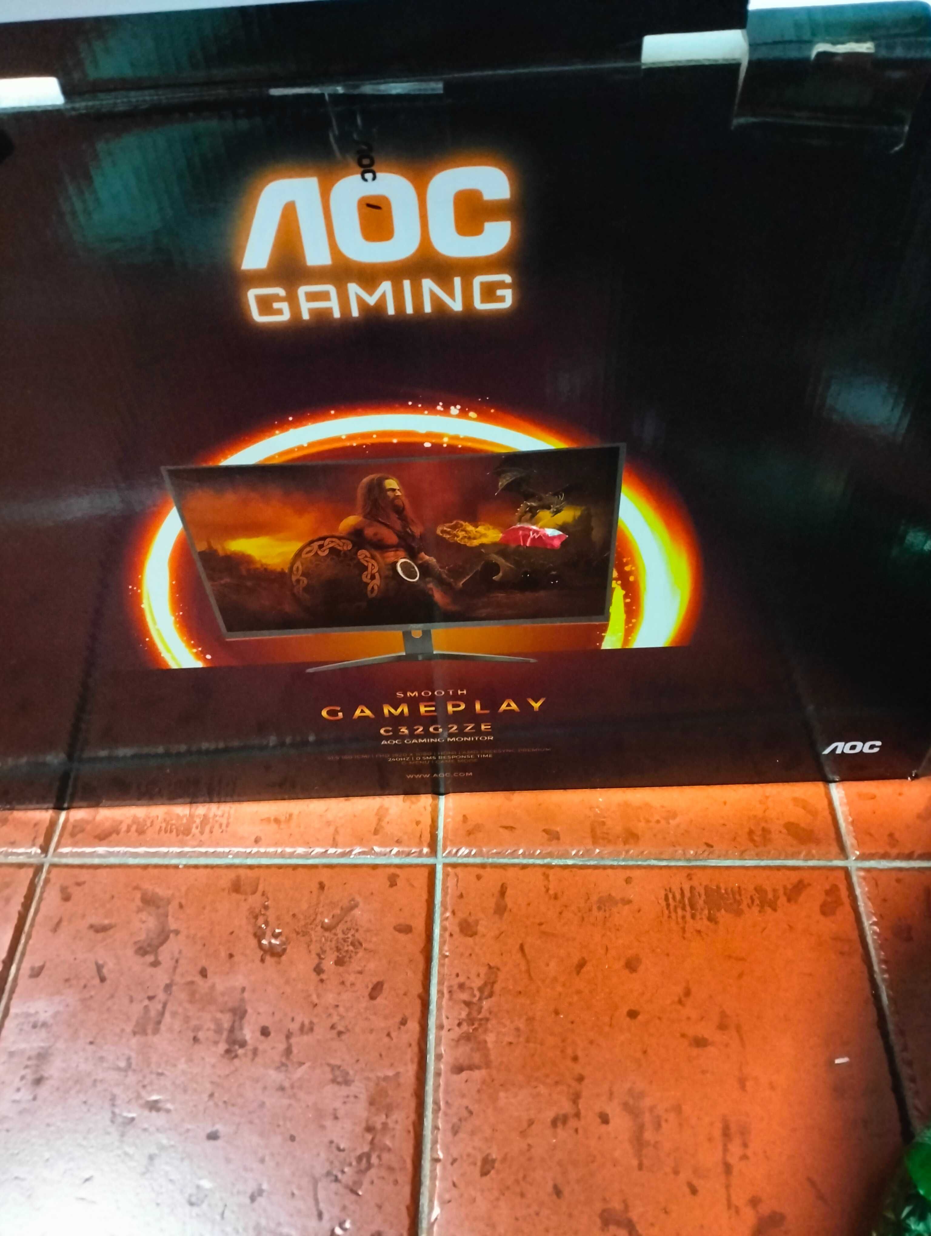 Monitor curvo AOC  32 polegadas