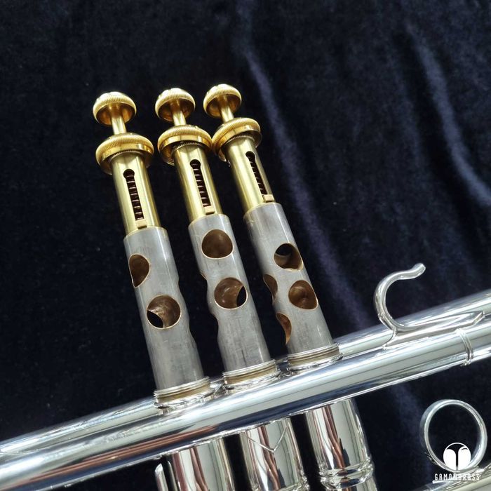 Trąbka Bach 190S43 Stradivarius NEW YORK Centennial ustnik gamonbrass