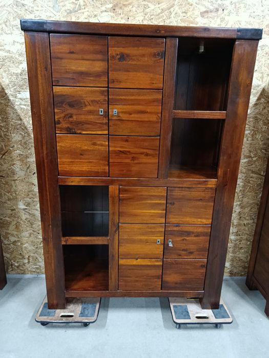 Kredens, biblioteczka duża, komoda wysoka, kolonialna. Podświetlenie