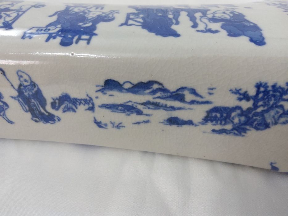 ALMOFADA em porcelana CHINESA da 1a metade do seculo XX