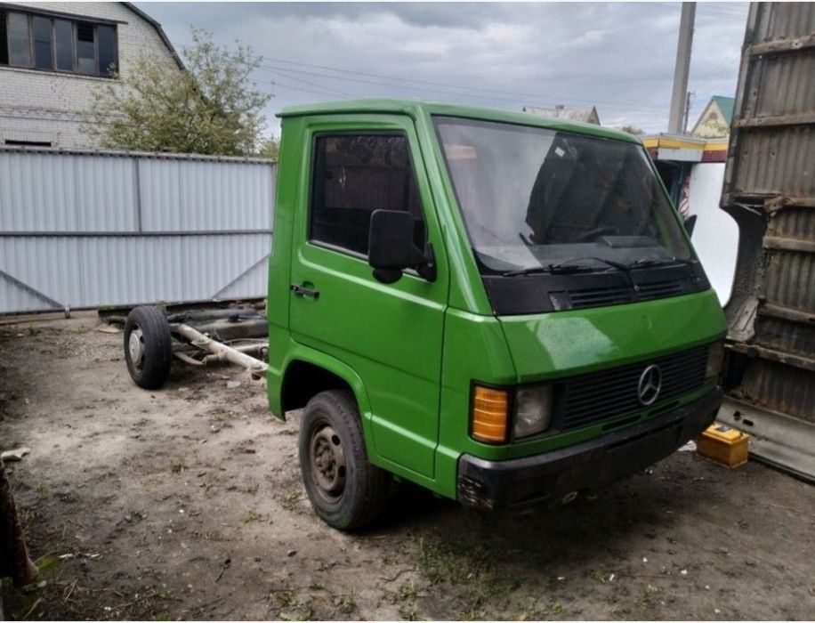 Продам два Mercedes MB100