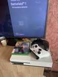 Xbox One S 512gb 2 геймпада +диск