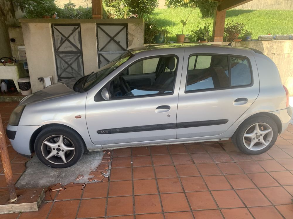 Renault clio II 1.2 16v