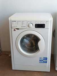 Máquina de lavar roupa "Indesit" 7kg - Para peças