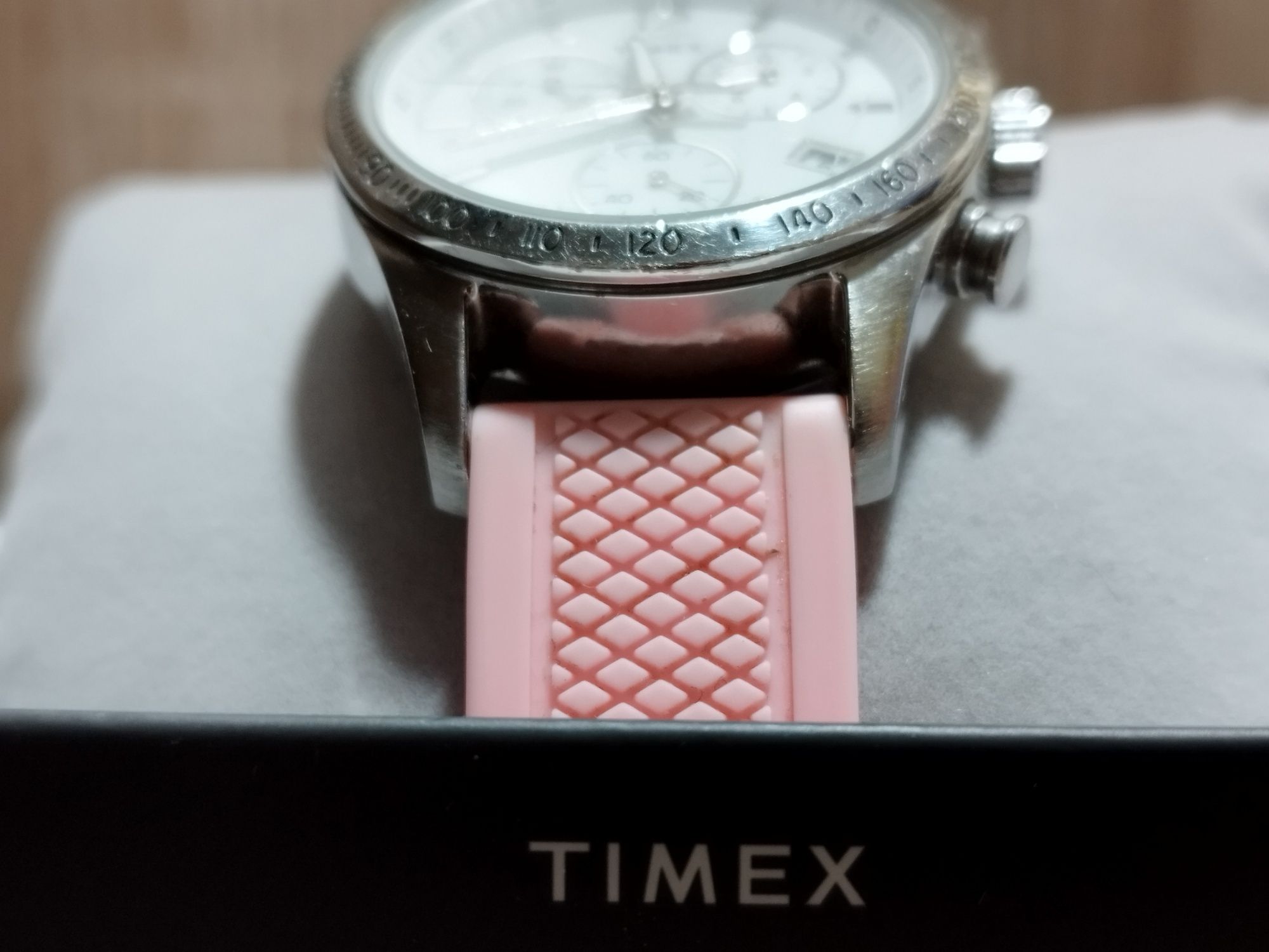 Zegarek damski TIMEX T2P063 biały, różowy gumowy pasek