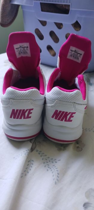 Tenis Nike 38 como novos !