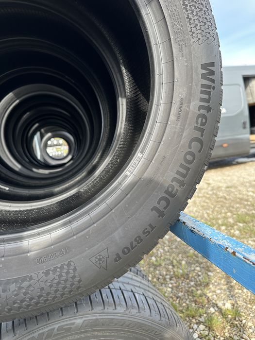 Шини б/у 235/60/18 R18 Continental