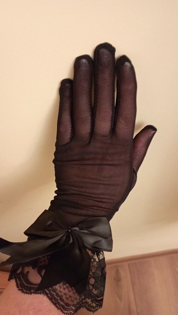 Sprzedam rękawiczki czarne