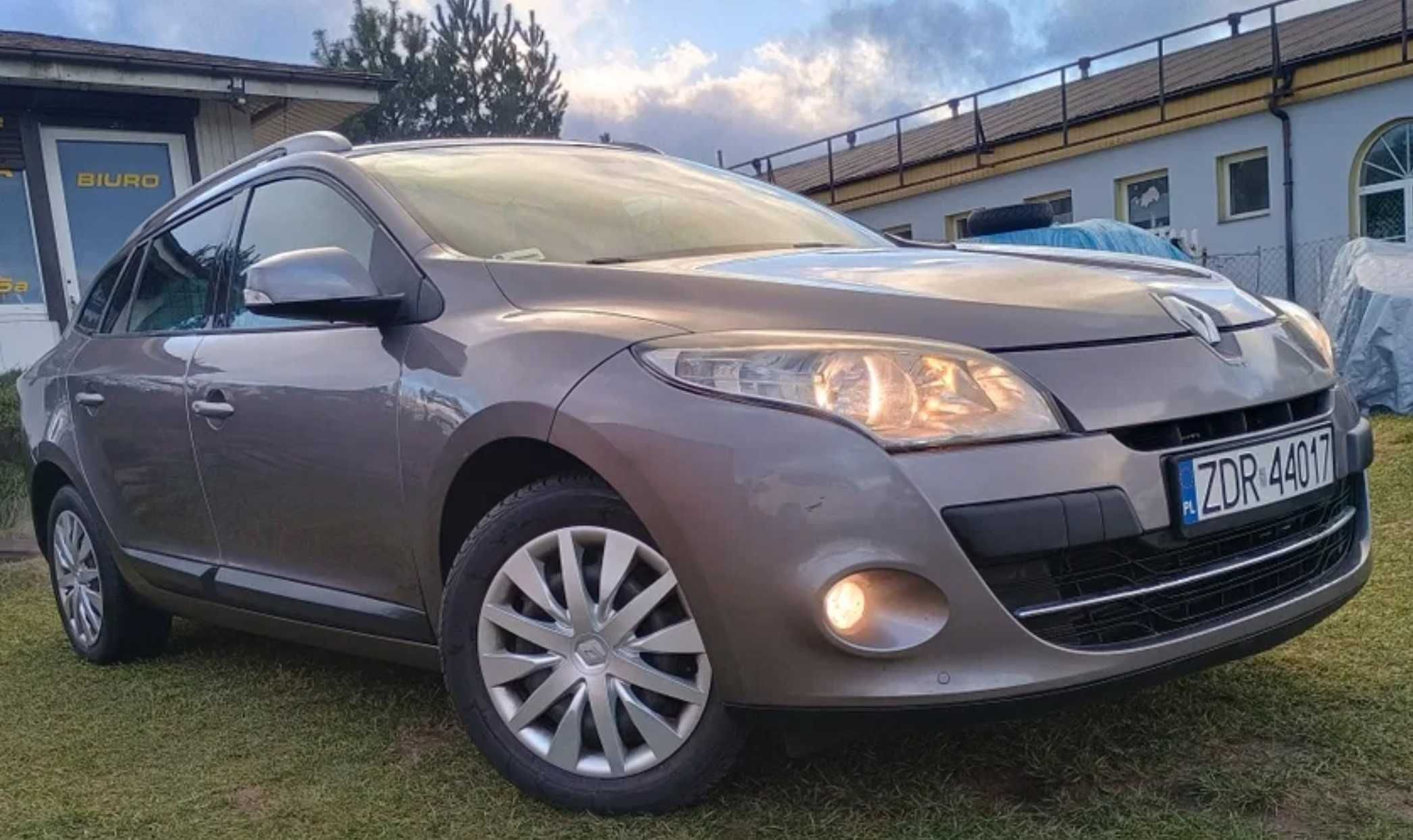 RENAULT MEGANE III рест бампер передній задній б/у запчастини розборка