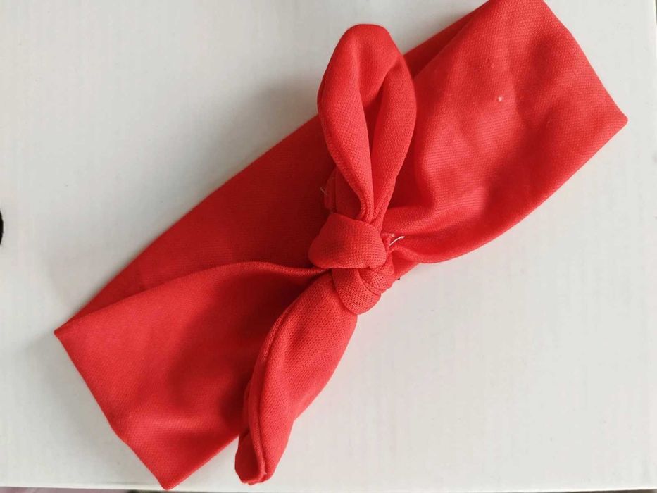 Opaska czerwona kokarda uniwersalna