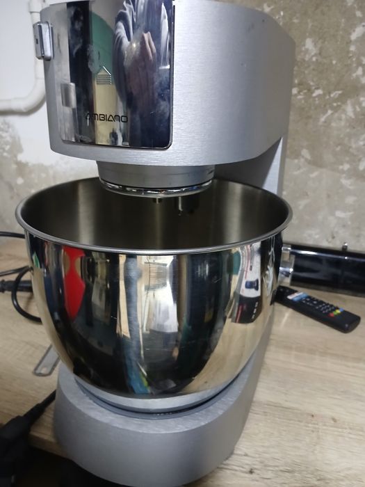 mikser robot planetarny