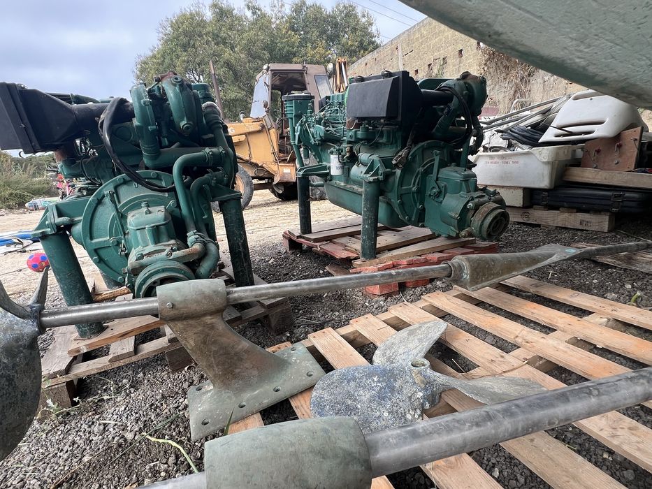 Embarcação Chris Craft Constellation 28 Ft