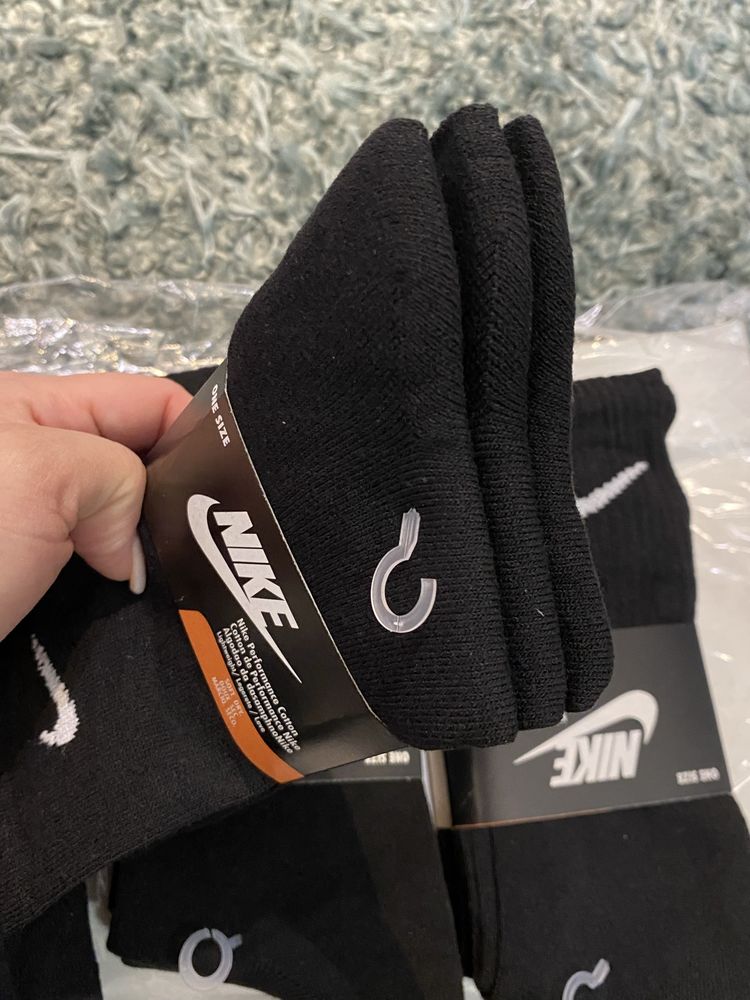 Skarpetki wyskie z logo Nike opak. 3 sztuki