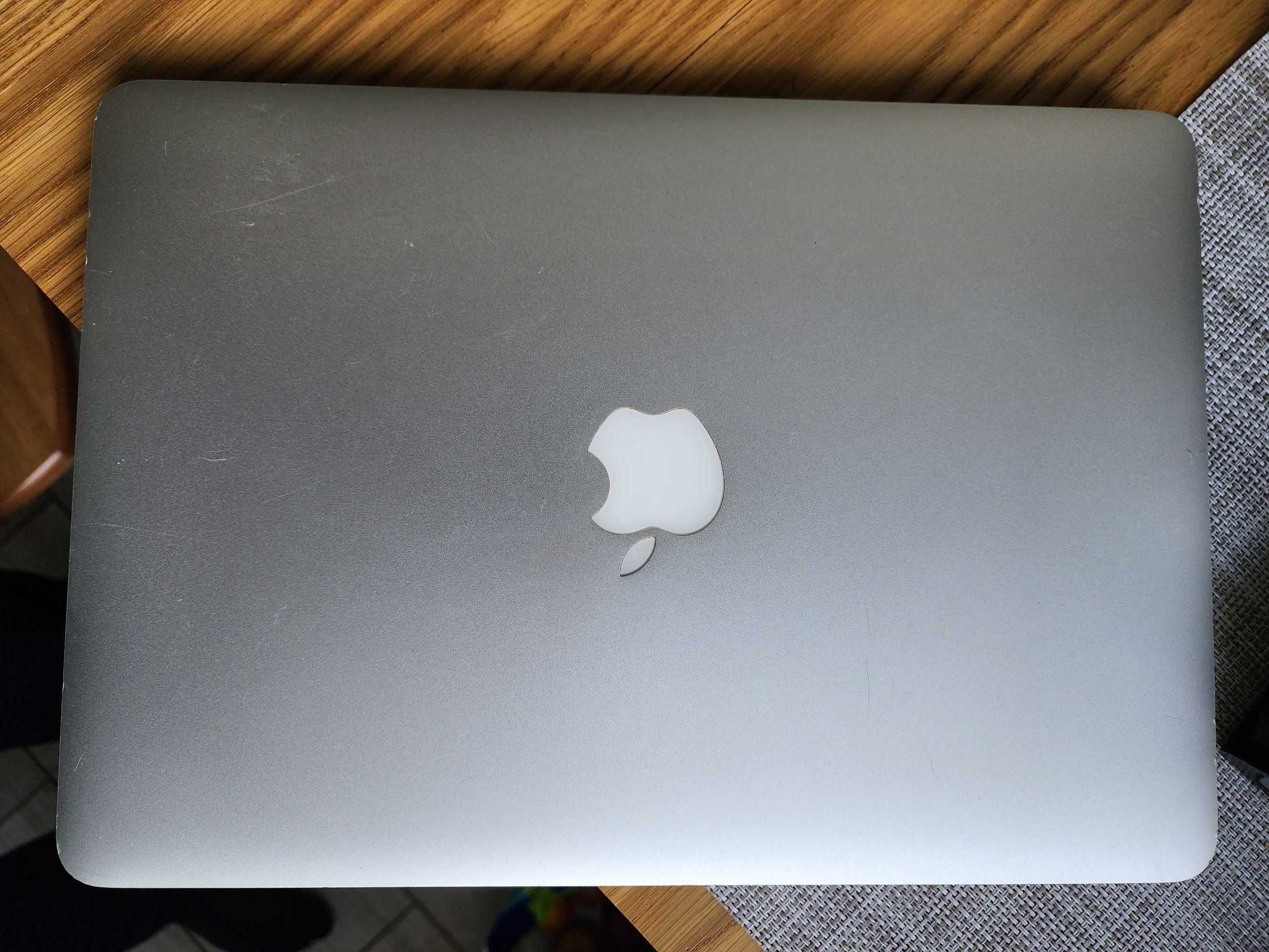 Apple A1502 MacBook Pro Retina 13.3" 2015 (A1502) 2560x1600