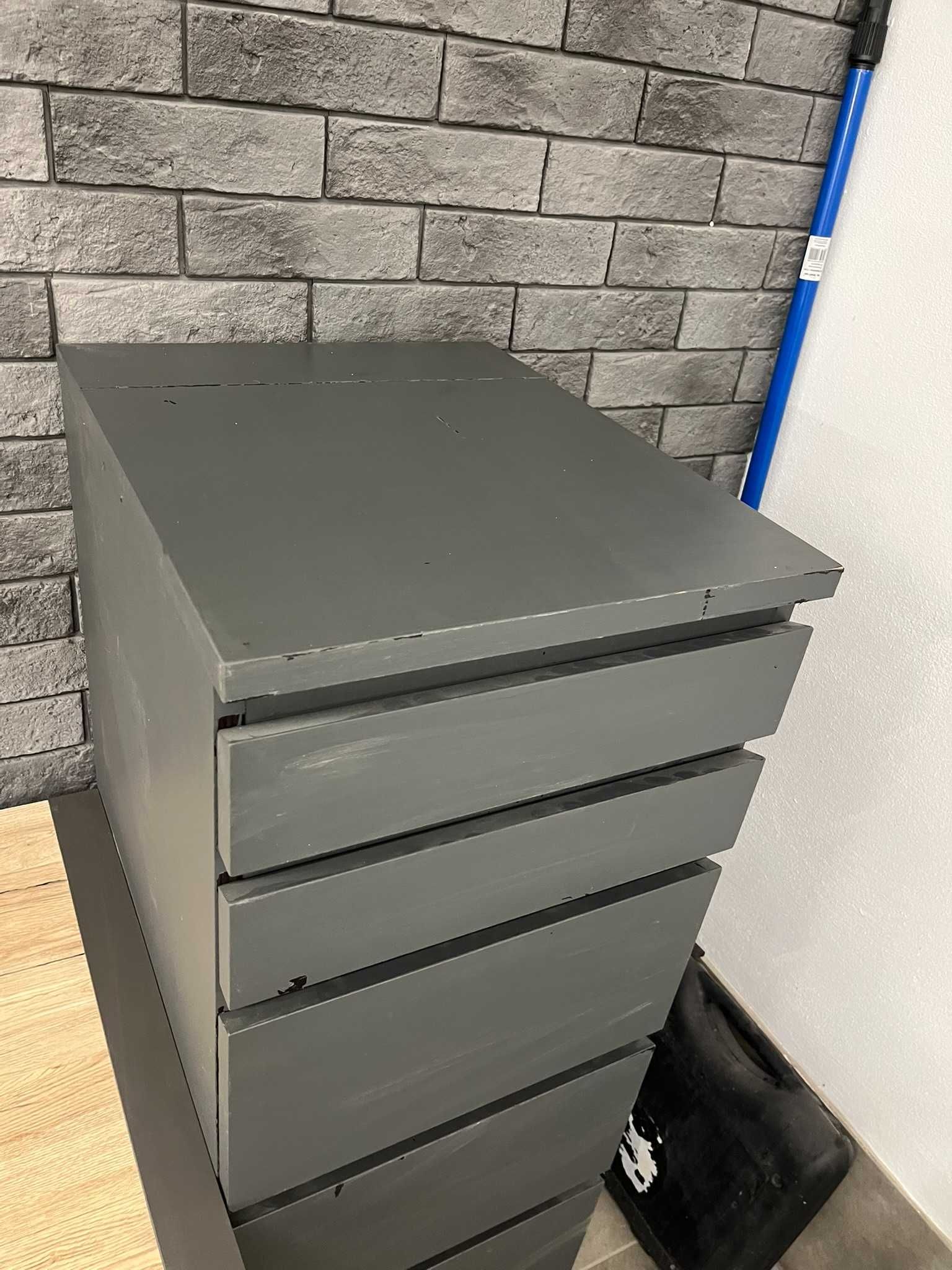 Grafitowa komoda MALM 6 szuflad z lustrem – do odświeżenia