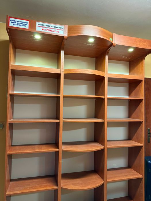 Regał na alkohol Doris